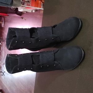 Aquatalia suade boots black